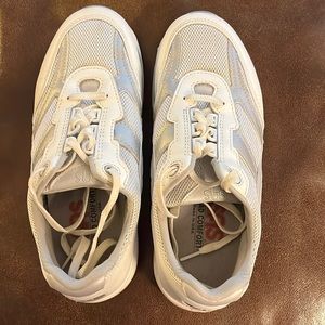 Women’s SAS Brand 8 1/2 Wide White Walking Shoes